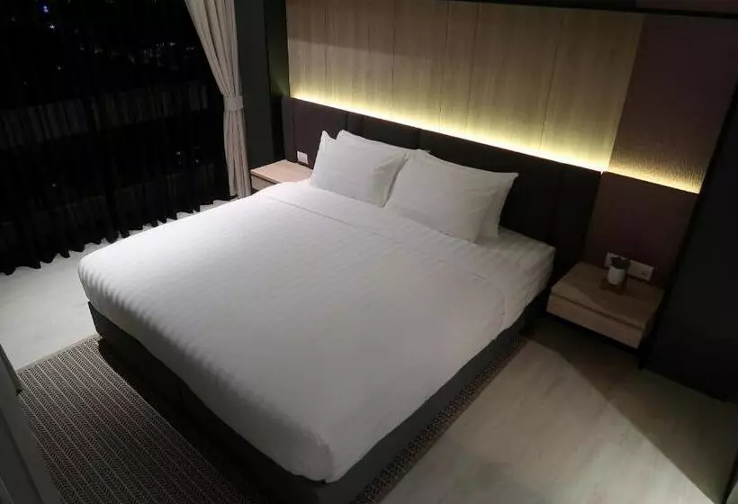 Seaview 2bed 2bath 19fl At Veranda Residence Pattaya