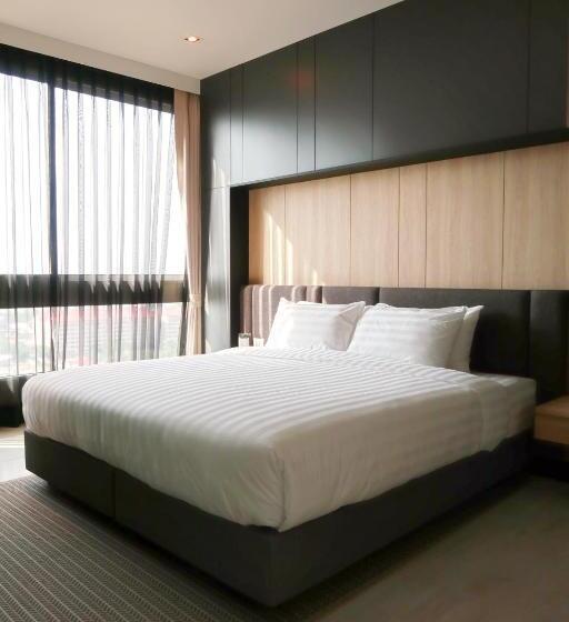 Seaview 2bed 2bath 19fl At Veranda Residence Pattaya