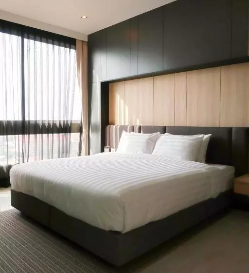 Seaview 2bed 2bath 19fl At Veranda Residence Pattaya