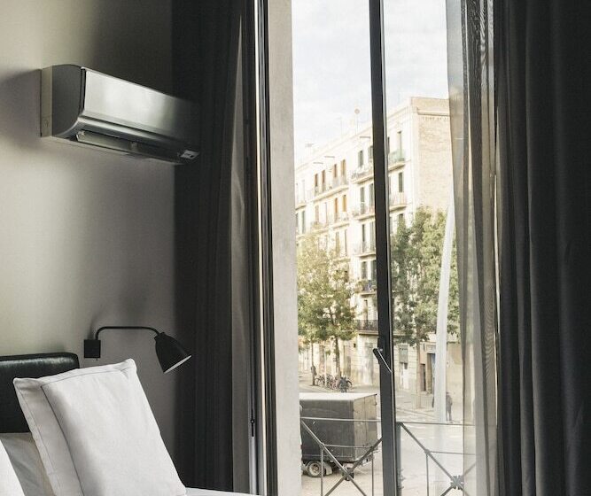 Barcelona Apartment Republica