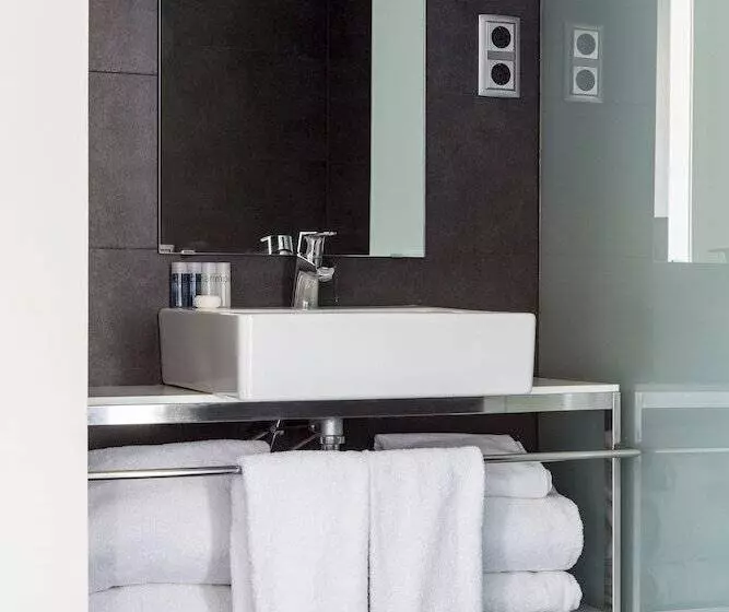 Barcelona Apartment Republica