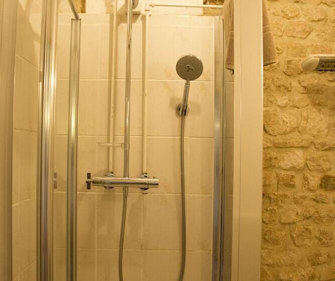 مبيت وإفطار La Vieille Ferme