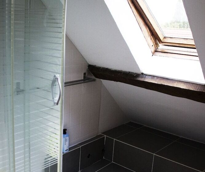 مبيت وإفطار La Vieille Ferme