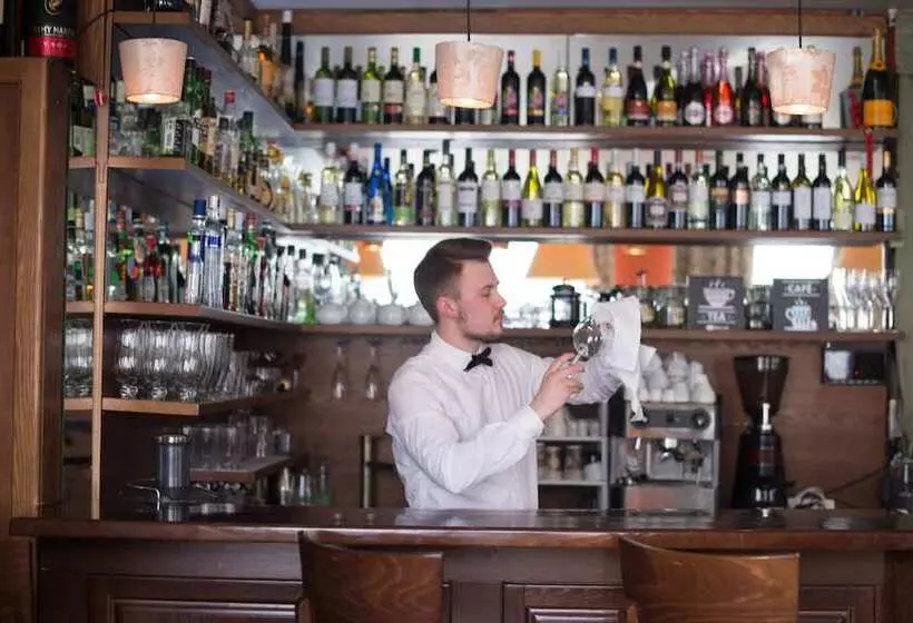 Business Hotel Avrora