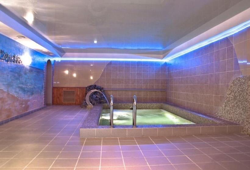 Business Hotel Avrora