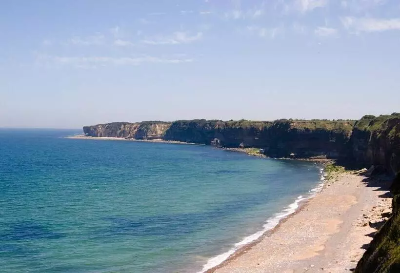 Gold Beach Hotel & Residence