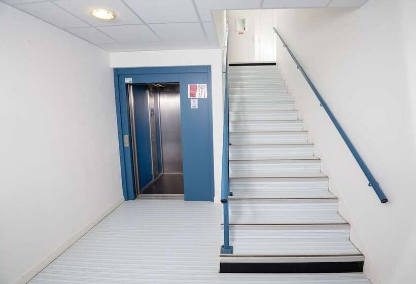 Gold Beach Hotel & Residence