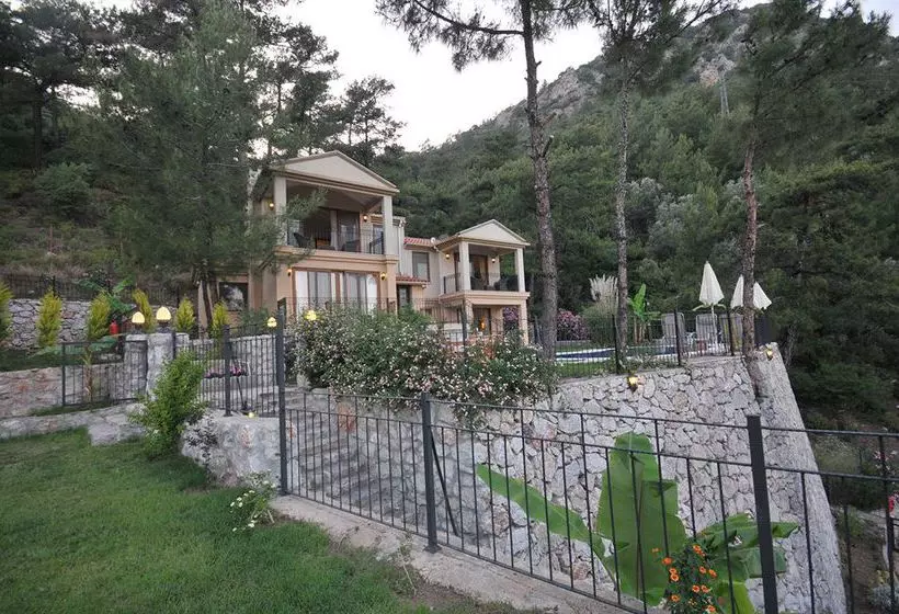 ホテル Amos Boutique Villa