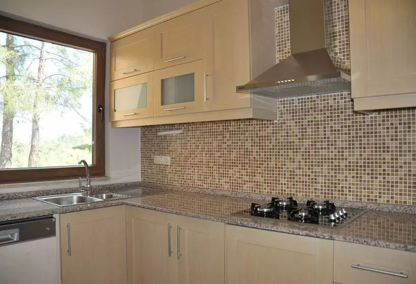 ホテル Amos Boutique Villa