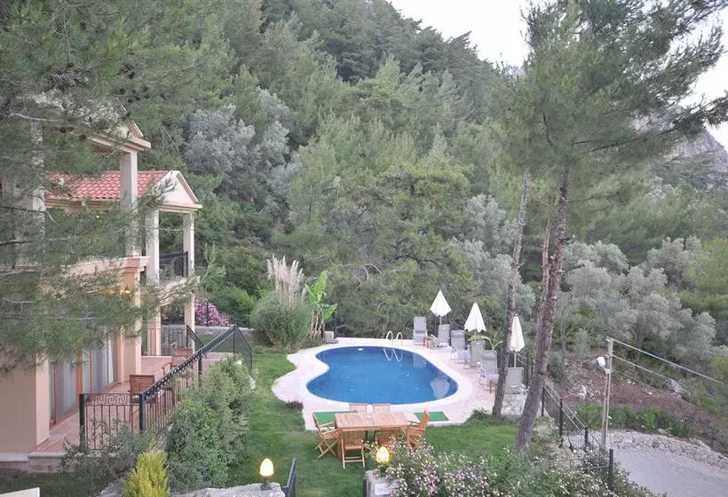 ホテル Amos Boutique Villa