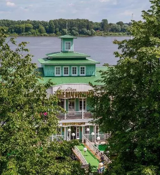 Отель Aqua Volzhskaya Zemchuzhina