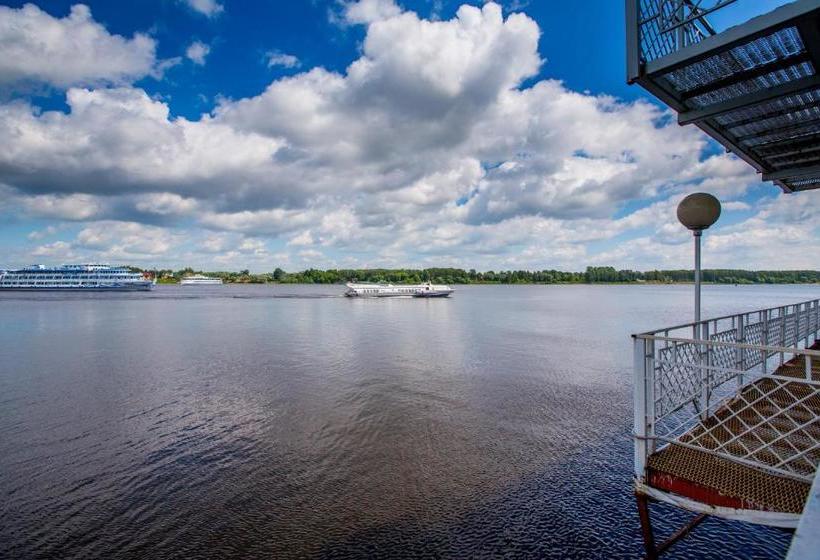 ホテル Aqua  Volzhskaya Zemchuzhina