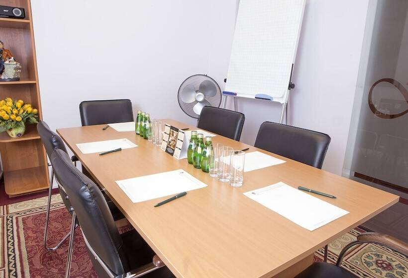 Отель Assambleya Nikitskaya