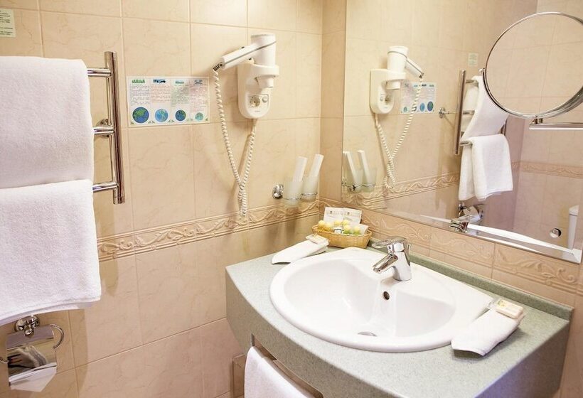 Отель Assambleya Nikitskaya