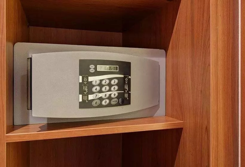 Отель Assambleya Nikitskaya