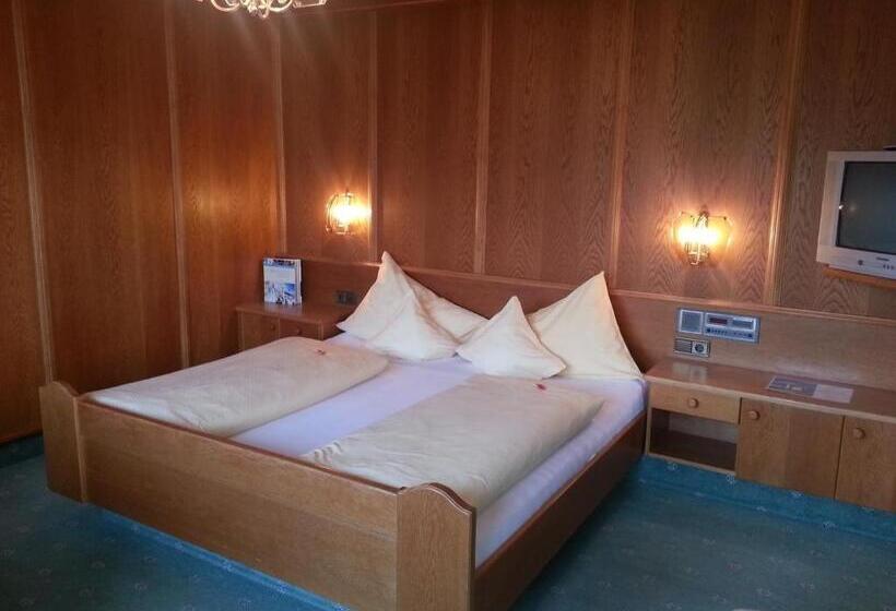 בית מלון כפרי Garni Dietrich