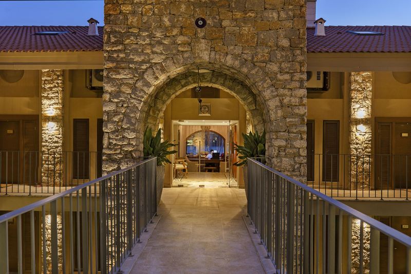 Отель Marti Hemithea