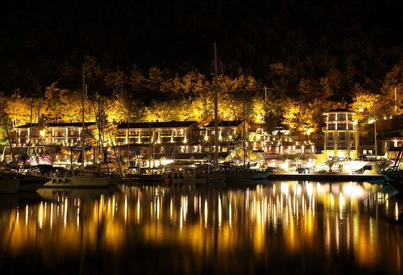 Отель Marti Hemithea