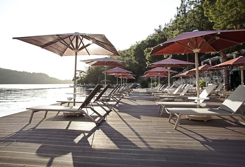 Отель Marti Hemithea