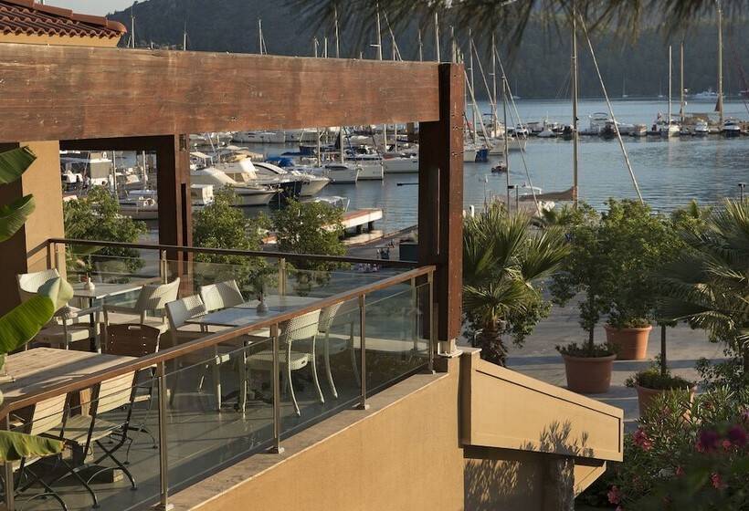 Отель Marti Hemithea