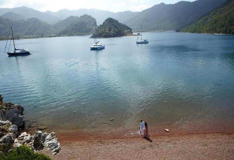 Отель Marti Hemithea