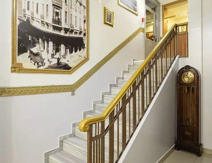 Hotel Nea Metropolis