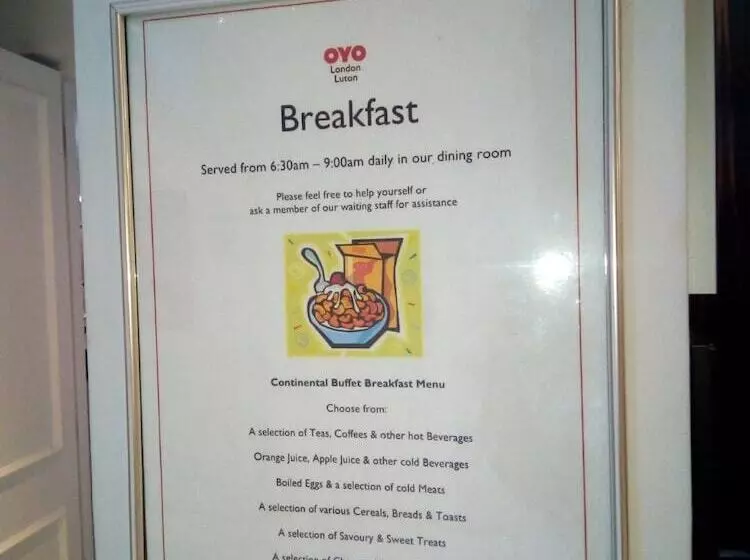 בית מלון כפרי OYO London Luton