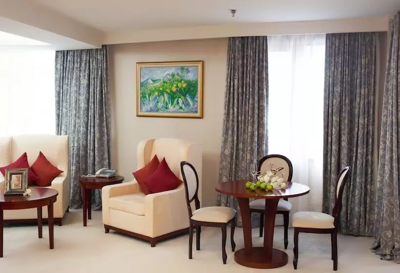 Отель Pacific Plaza Sakhalin