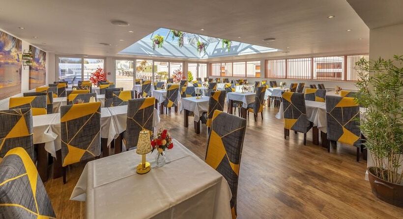 בית מלון כפרי Saints Bay