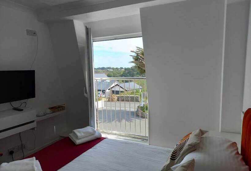 בית מלון כפרי Saints Bay