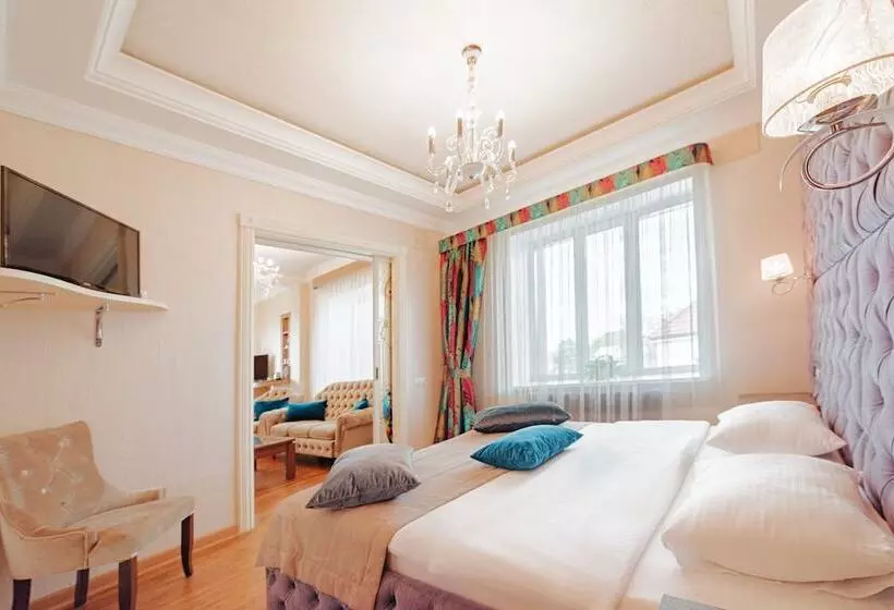 Отель Shato City