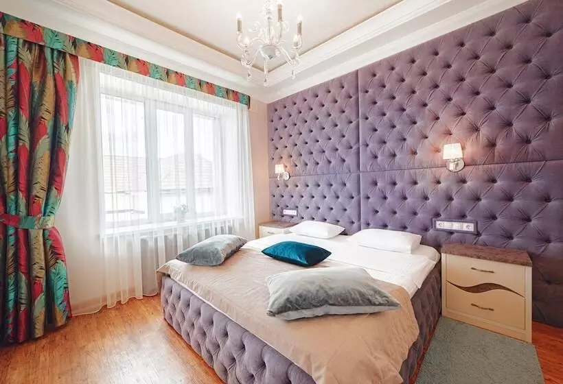 Отель Shato City