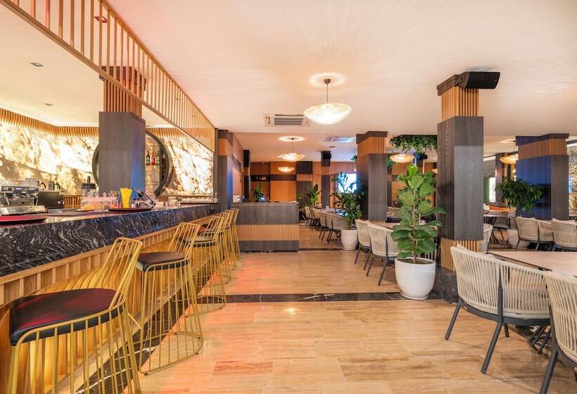 בית מלון כפרי Simus Beach