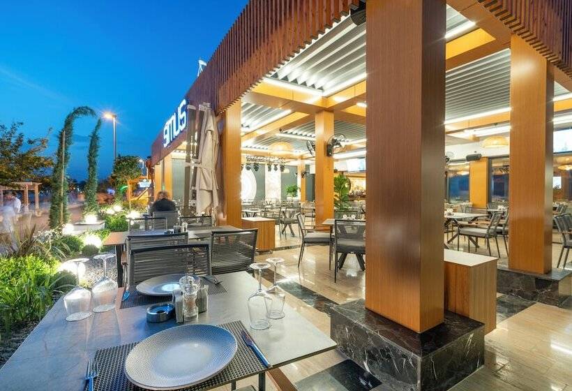 בית מלון כפרי Simus Beach