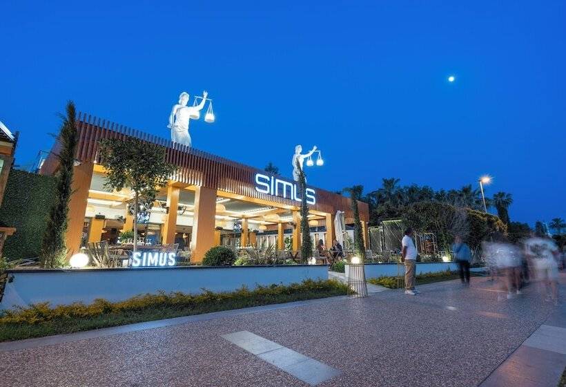 בית מלון כפרי Simus Beach