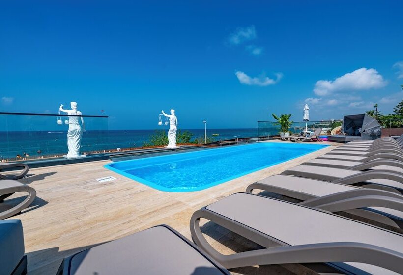 בית מלון כפרי Simus Beach