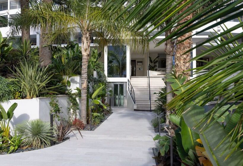 هتل Staybridge Suites Cannes Centre, An Ihg