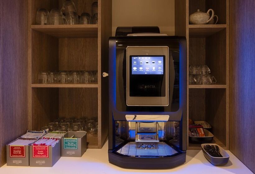 هتل Staybridge Suites Cannes Centre, An Ihg