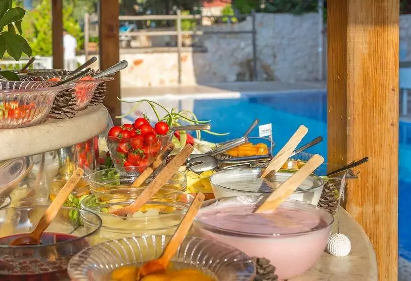 Kalkan Oasis Hotel   Adults Only