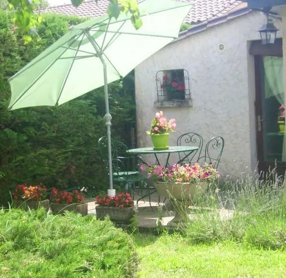 Aamiaismajoitus (B&B) Côté Sud