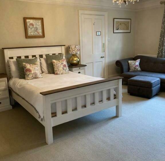 تختخواب و صبحانه Gallows Hill