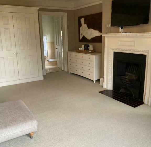 تختخواب و صبحانه Gallows Hill