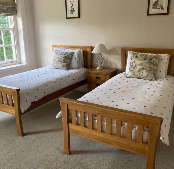 تختخواب و صبحانه Gallows Hill