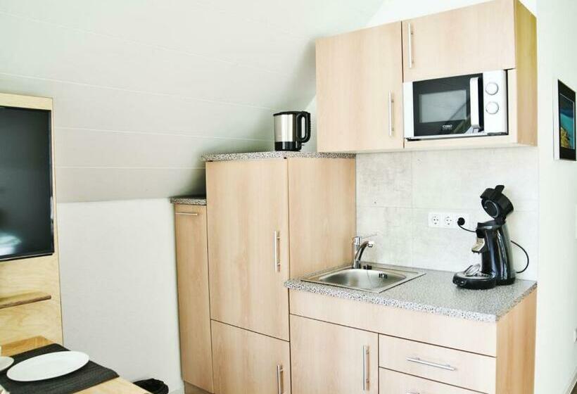 ベッドアンドブレックファースト Gästehäuschen Hösbach