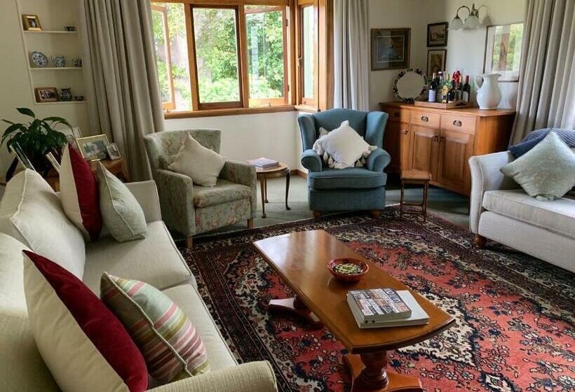 ベッドアンドブレックファースト Hawkes Bay Villa Beechwood