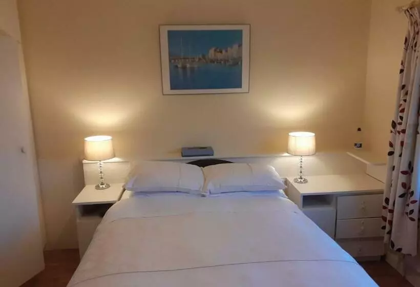 Aamiaismajoitus (B&B) Joan B+b