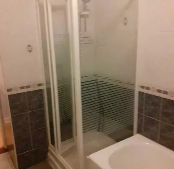 Aamiaismajoitus (B&B) Joan B+b