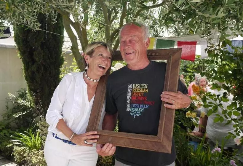 Aamiaismajoitus (B&B) La Passerose 3 Pièces Avec Jardin Au Calme,à 300m De La Plage