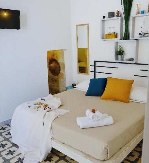 تختخواب و صبحانه Nap25guesthouse