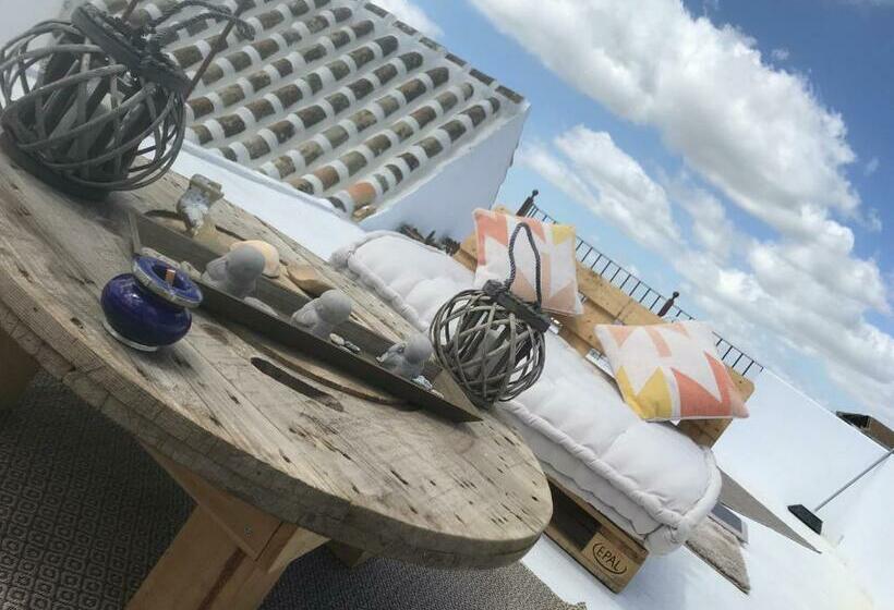 Пансион Casa Antigua Terraza Con Vistas Al Mar